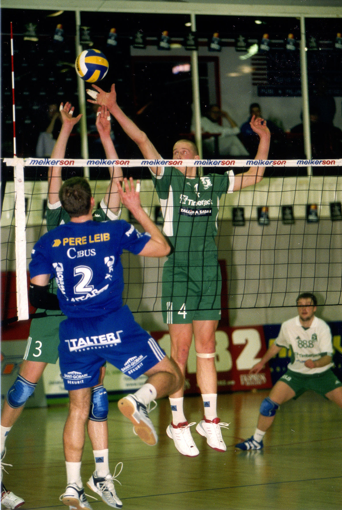 Võrkpallimatš Tartu Pere Leib/Cibus-Sylvester 2003
