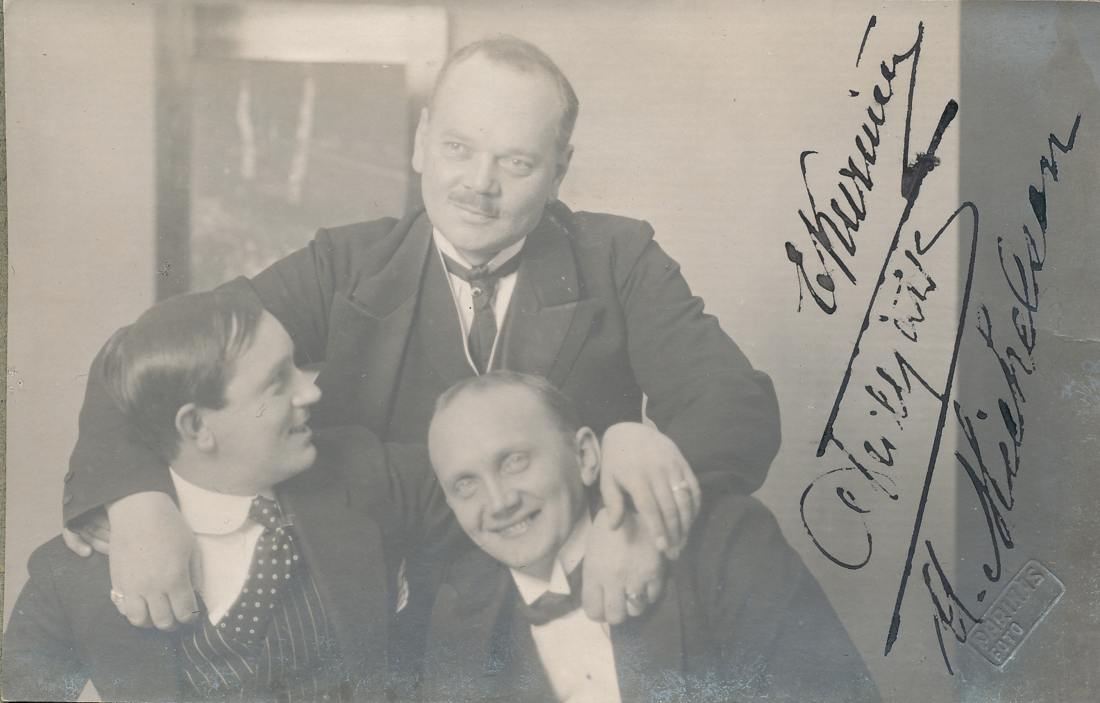 Grupp Estonia näitlejaid