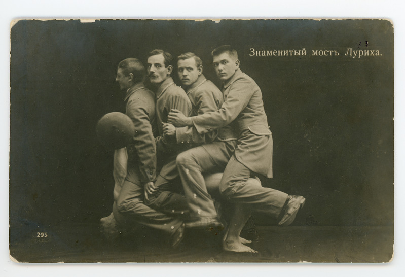 Georg Lurich maadlussilda demonstreerimas