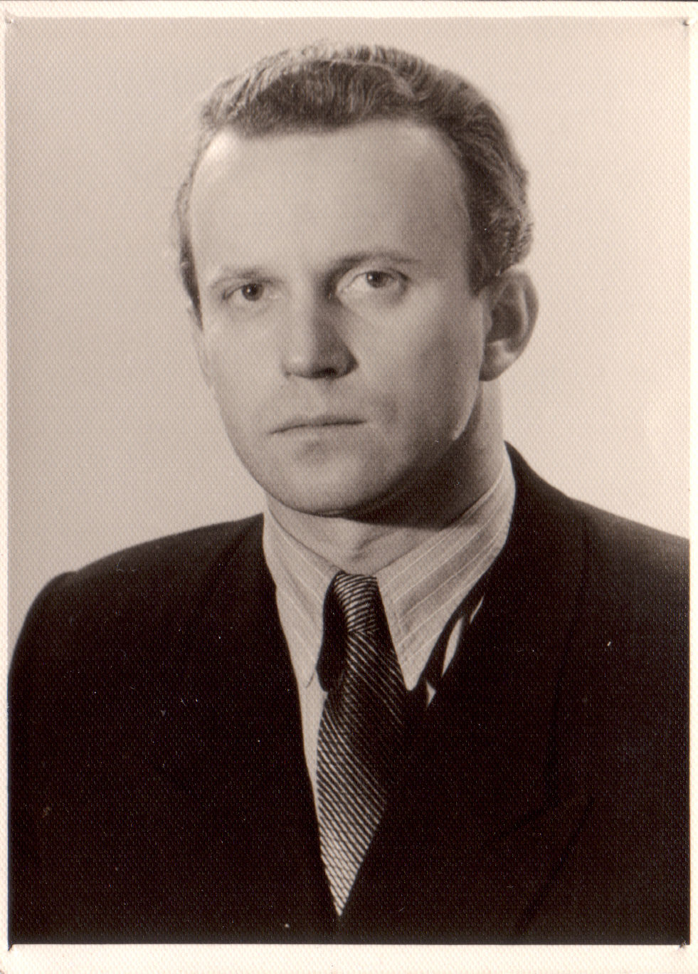 Ivo Oki portree
