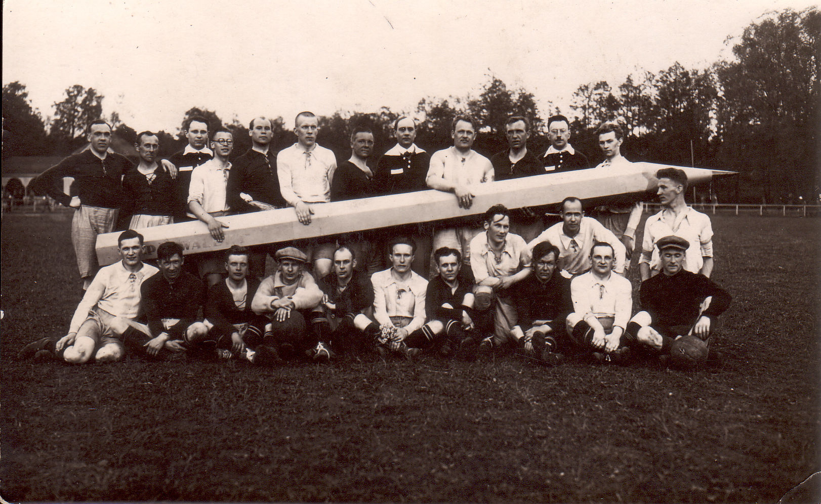 Jalgpallivõistlus Pliiats palli vastu Tallinnas 1927
