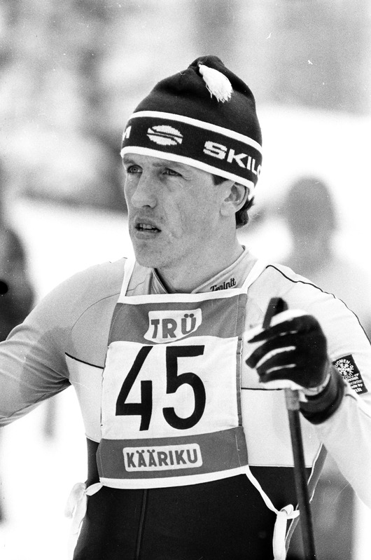 Laskesuusataja Kalju Ojaste Kääriku murdmaasuusa rajal, portree