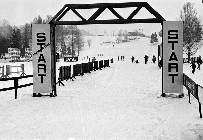 Tartu maratoni? pika distantsi start Otepääl Tehvandi staadionil