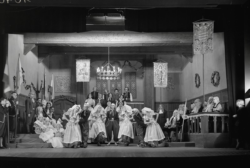 Tsaar ja Puusepp, Estonia, 1939