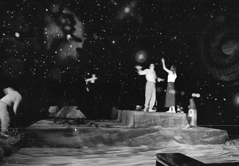 „Põrgupõhja uus Vanapagan“ (Anton-Hansen Tammsaare). Vanemuine 1976. Stseen. Lavastuse proov. Filmimine televisiooni jaoks.