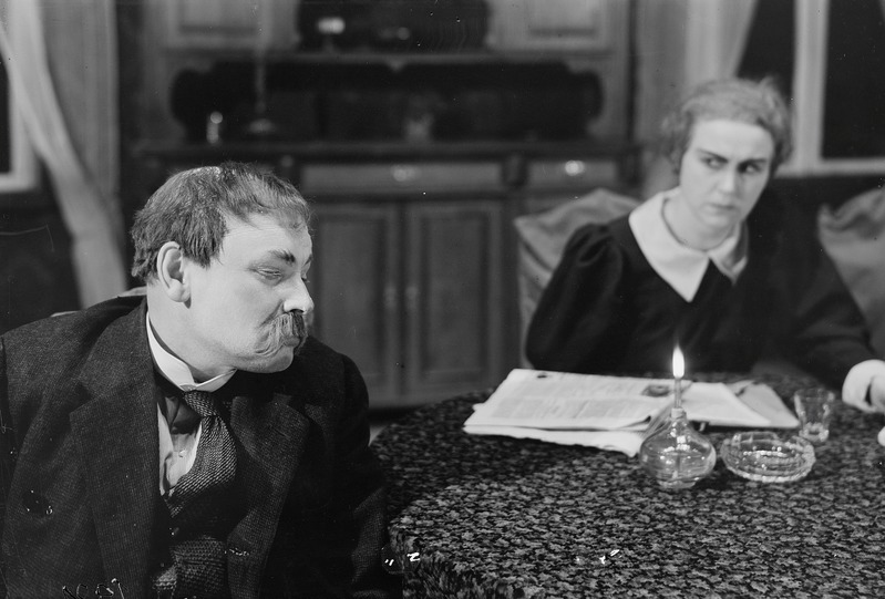 Üks tuvike lendab merele, Eesti Draamateater, 1937