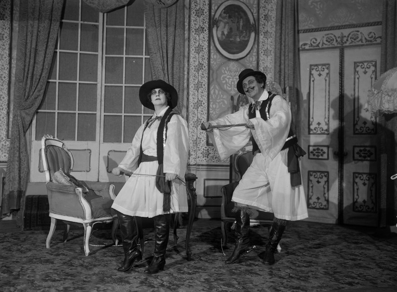 Klaasnegatiiv, Csikósparuness (Georg Jarno operett 3 vaatuses), Terka - Olga Krull-Mikk, Elemer - Alfred Sällik, Teater Estonia 1927. a.