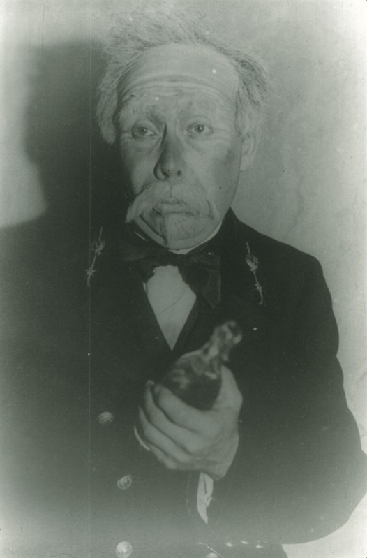 Reprofoto."Härra Mauruse I järgu koolis" (Anton-Hansen Tammsaare - Andres Särev). 1935. Voitinski - Johannes Kaljola.