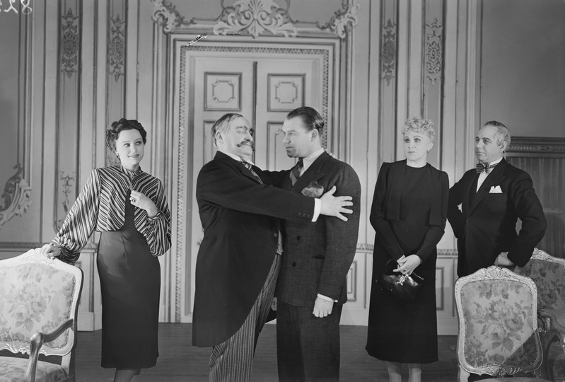 foto, Parikas, Minu poeg minister, Estonia, 1938, Annette Fabre-Marines - Marje Parikas, Gabriel Fabre - Paul Pinna, Robert Fabre-Marines - Kaarel Karm, Sylvie Marines - Betty Kuuskemaa