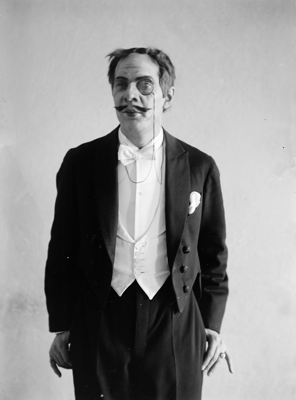 Agu Lüüdik, rolliportree tundmatus osas, ca 1930