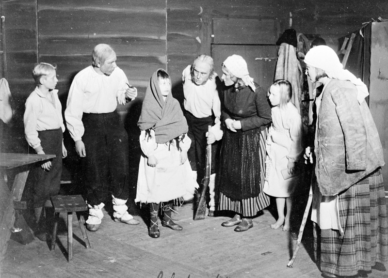 Libahunt, Rakvere teater, 1941, stseen lavastusest