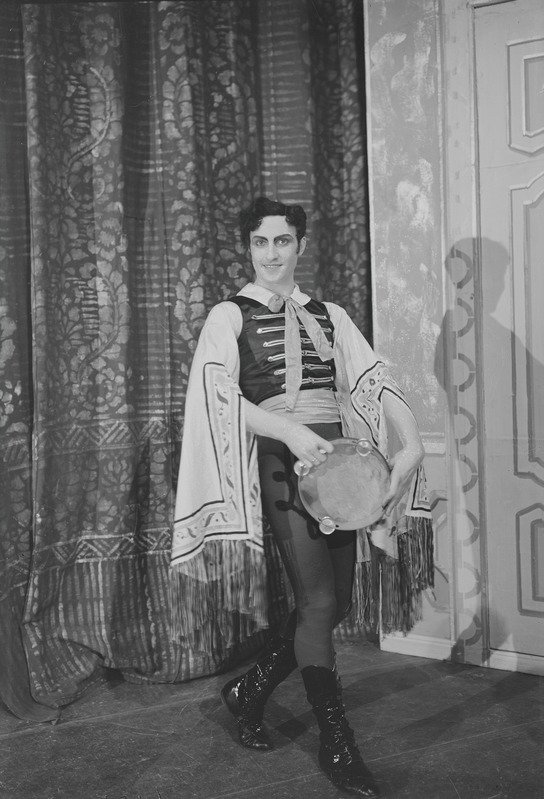 Artur koit, Estonia, 1934, rolliportree operetis Veenus siidis