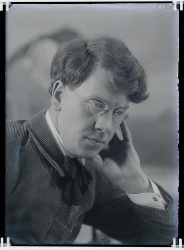Raimond Kull, portree, ca 1912