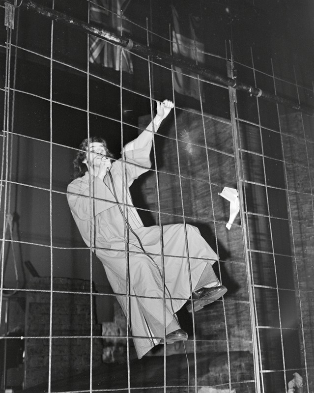 Protsess, Noorsooteater, 1975