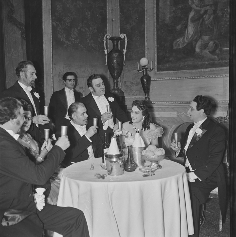 Traviata, Teater Estonia, 1958, osades: Alfredo – Endel Ani, Violetta – Helju Koppa