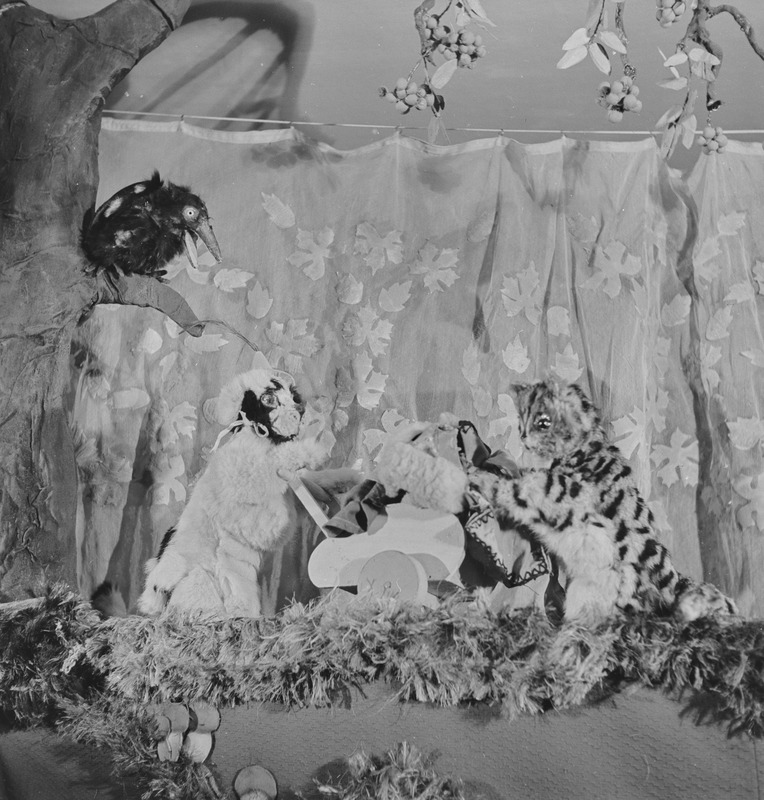 Loomade kontsert, Nukuteater, 1952, osades: Sõbrake – Ants Kivirähk, Kiisu – Lo Tui