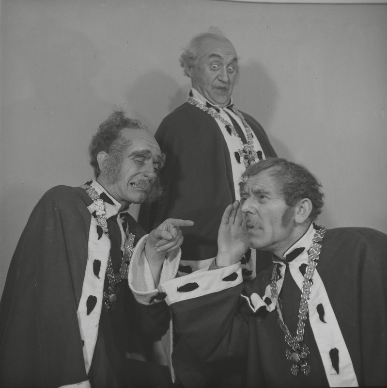 Öö Venetsias, Teater Estonia, 1951, osades: Berbarigo – Kalju Vaha, Delaqua – Hugo Malmsten, Chestaccio – Alfred Mering