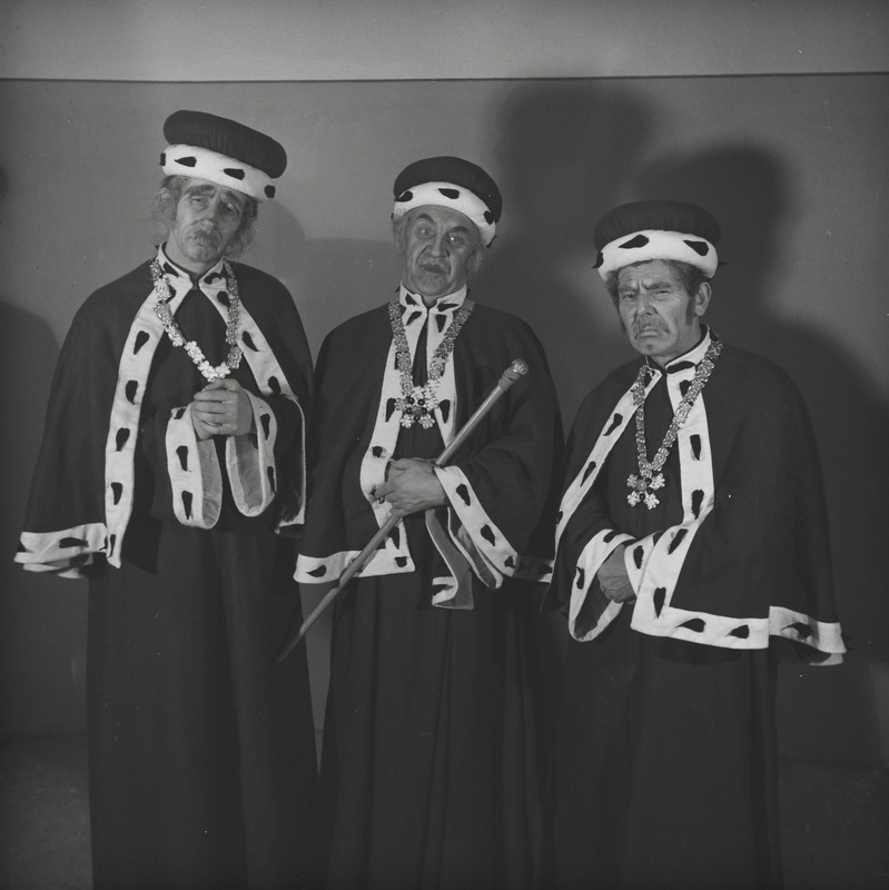 Öö Venetsias, Teater Estonia, 1951, osades: Berbarigo – Kalju Vaha, Delaqua – Hugo Malmsten, Chestaccio – Alfred Mering