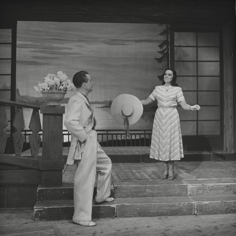 Rose-Marie, Teater Estonia, 1950, osades: Hawley – Juhan Jürgo, Wanda – Sophie Sooäär