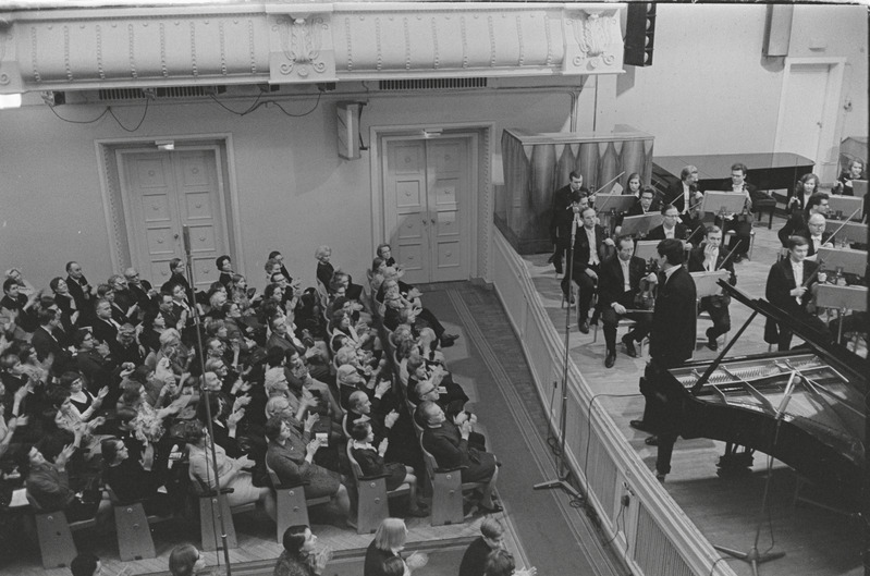 III Üleliiduline pianistide konkurss, Estonia kontserdisaal, 1969, pildil: Lev Petrov - lõppvoor