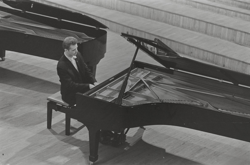 III Üleliiduline pianistide konkurss, Estonia kontserdisaal, 1969, pildil: Raimonda Šeinfeld – õpib Kišinjovi Kunstide Instituudis