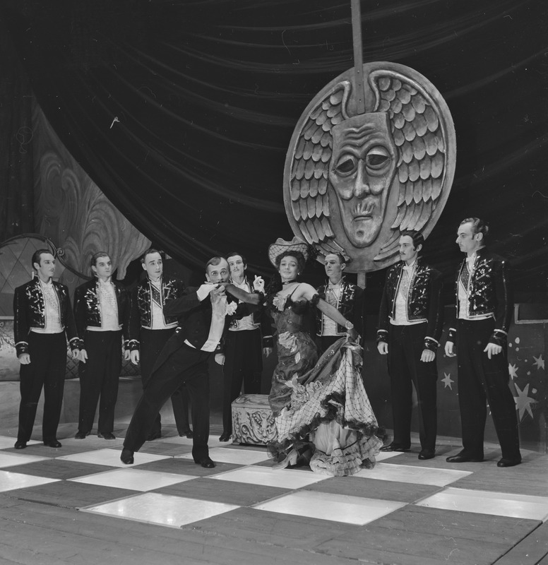 Lõbus lesk, Teater Estonia, 1955, osades: Cake - Walk – Inge Põder, Boris Blinov