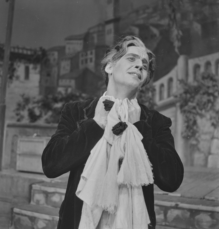 Pajatsid, Teater Estonia, 1954, osades: Peppo – Enno Eesmaa