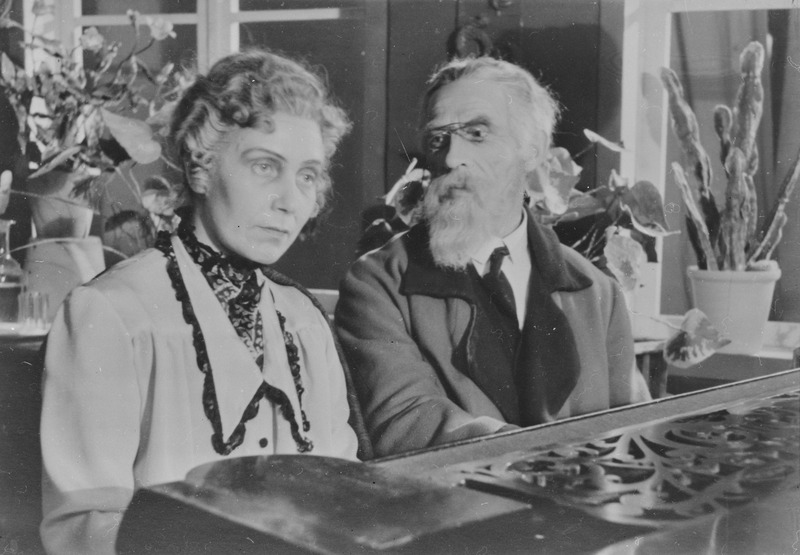 Rahutu vanadus, Draamateater, 1947, repro, osades: Professor Poležajev – Eduard Tinn, Maria Lvovna – Lilli Laoniidu