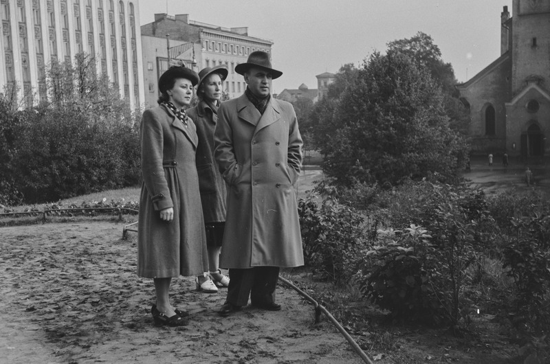 portree: Pavel Lissitsian, Harjumäel