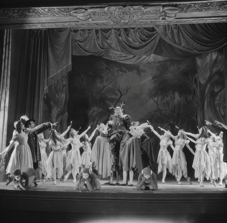 Windsori lõbusad naised, Teater Estonia, 1947, osades: Falstaff – Boris Blinoff, Mrs Page – Erika Määrits, Mr Page – Herman Palang