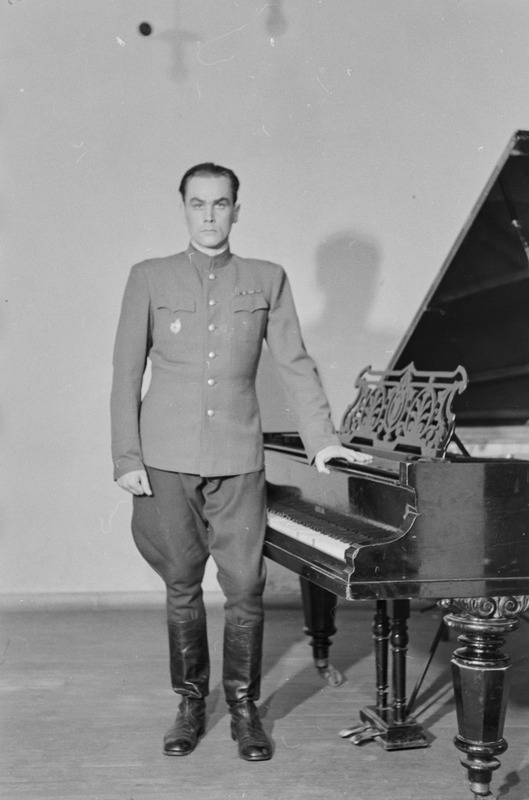 Rahutu õnn, Teater Estonia, 1949, osades: Andrei Balašov – Georg Ots