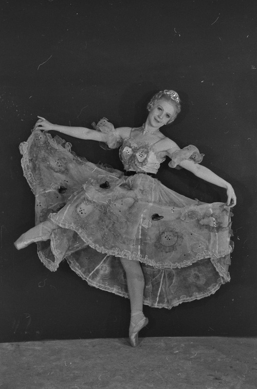 Öö Veneetsias, Teater Estonia, 1951, pildil: Aino Petersons