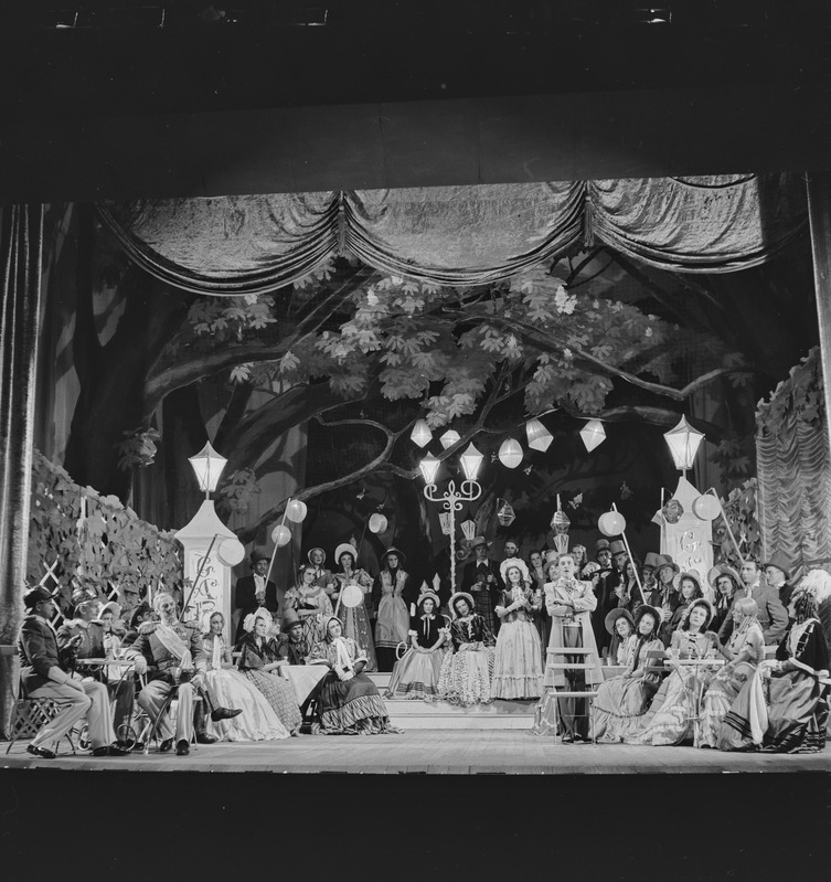 Kerjusüliõpilane, Teater Estonia, 1947, pildil: stseen etendusest