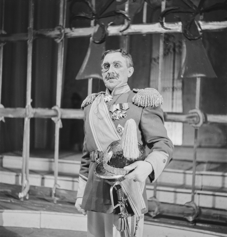 Kerjusüliõpilane, Teater Estonia, 1947, osades: Ollendorf – Hugo Malmsten