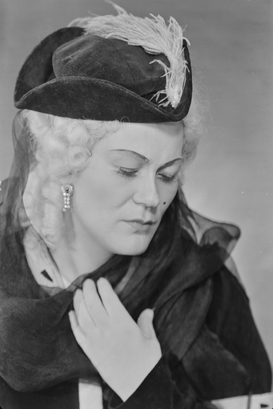 Padaemand, Teater Estonia, 1957, osades: Liisa – Paula Padrik