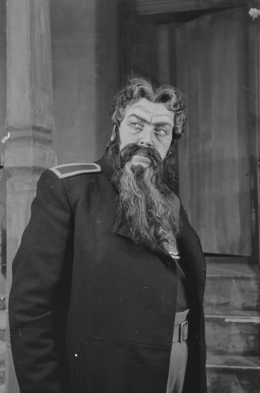 Vaikne Don, Teater Estonia, 1947, osades: Pantelei Melehhov – Jaan Johanson