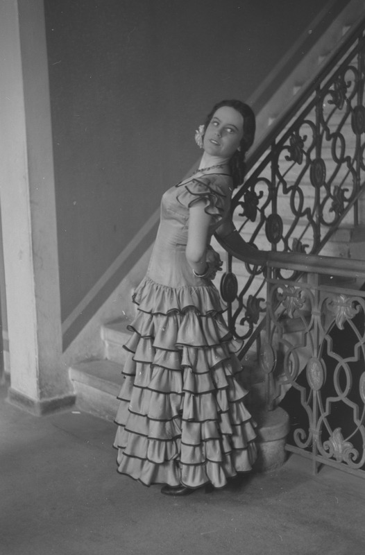 Carmen, Teater Estonia, 1947, pildil: Hanso Oinas, balletiartist