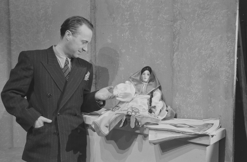 Vene küsimus, Teater Estonia, 1947, osades: Smith – Ants Eskola