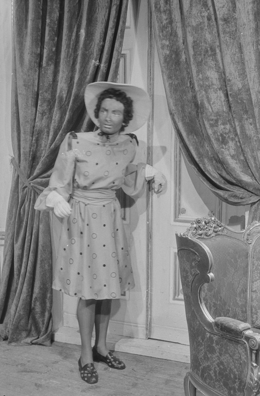 Sügavad juuresd, Teater Estonia, 1948, osades: Honey Turner – Lia Laats