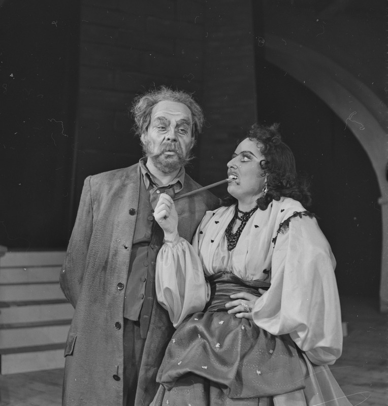 Suur viiuldaja, Teater Estonia, 1948, osades: Tofolo – Endel Pärn, Corallina – Sophie Sooäär