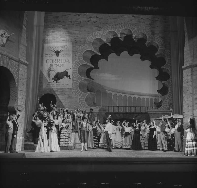 Carmen, Teater Estonia, 1955, osades: Escamillo – Georg Ots