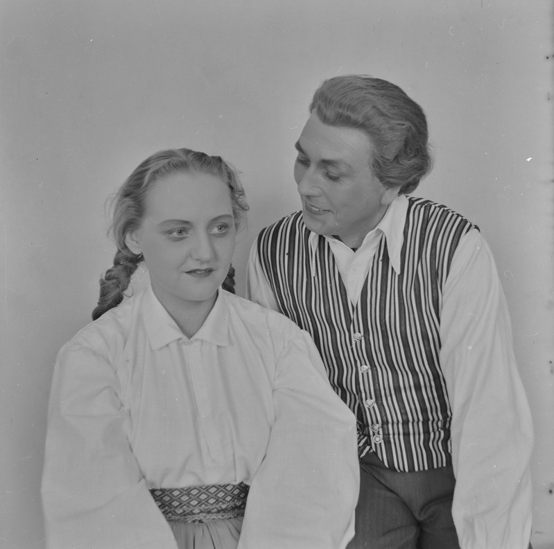 Rummu jüri, Teater Estonia, 1953, osades: Elts – Ester Lepa, Rummu Jüri – Ants Aasmaa