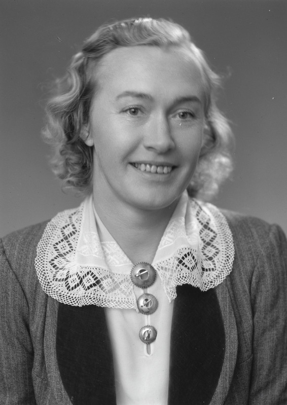 portree: Leida Soom, 1953