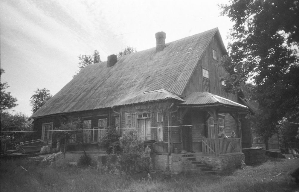 Tolli mõisa härrastemaja