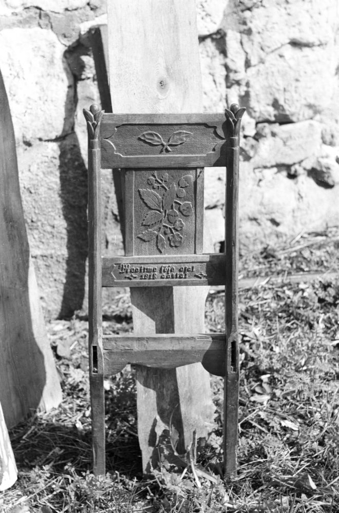 Tooli seljatugi.