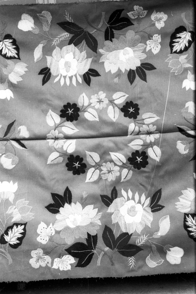 Roositud tekk, detail.