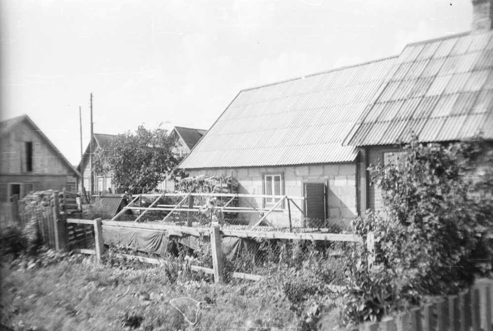 Sibulakuivatamise lavats Raja külas.