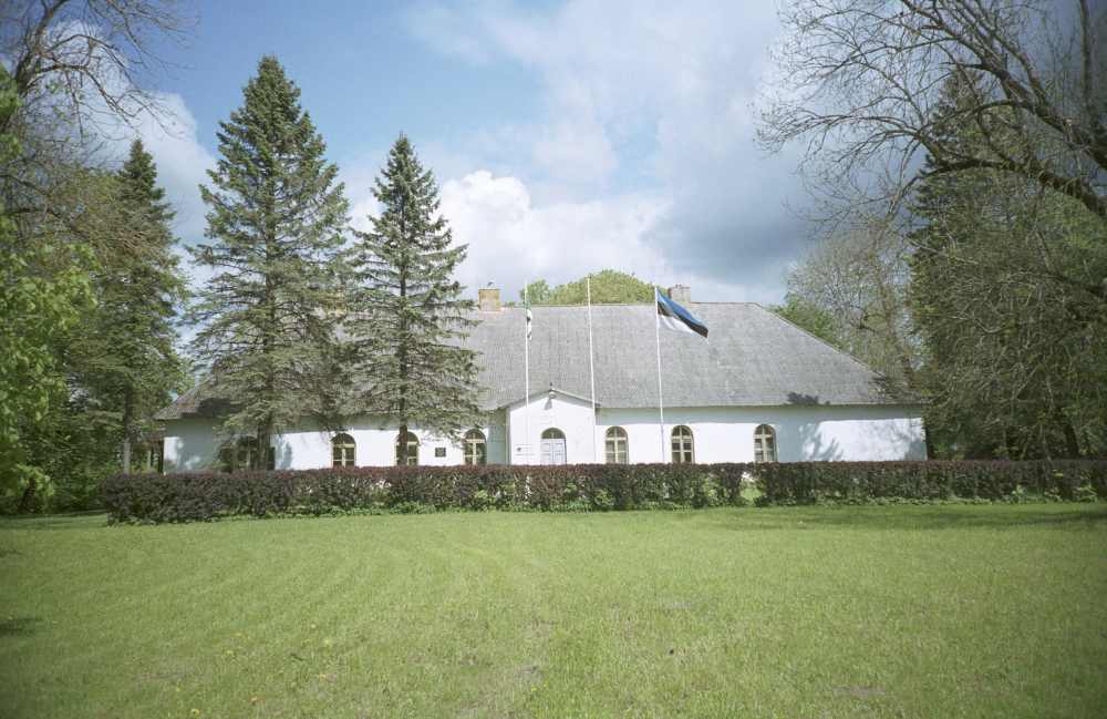 Kabala mõisa härrastemaja