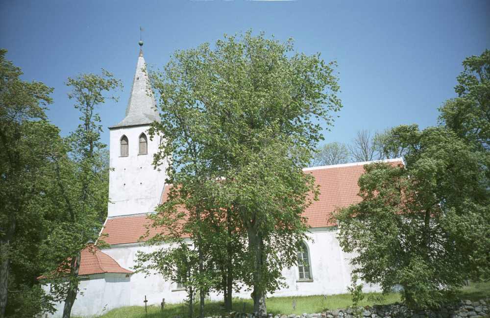 Pühalepa Laurentsiuse kirik