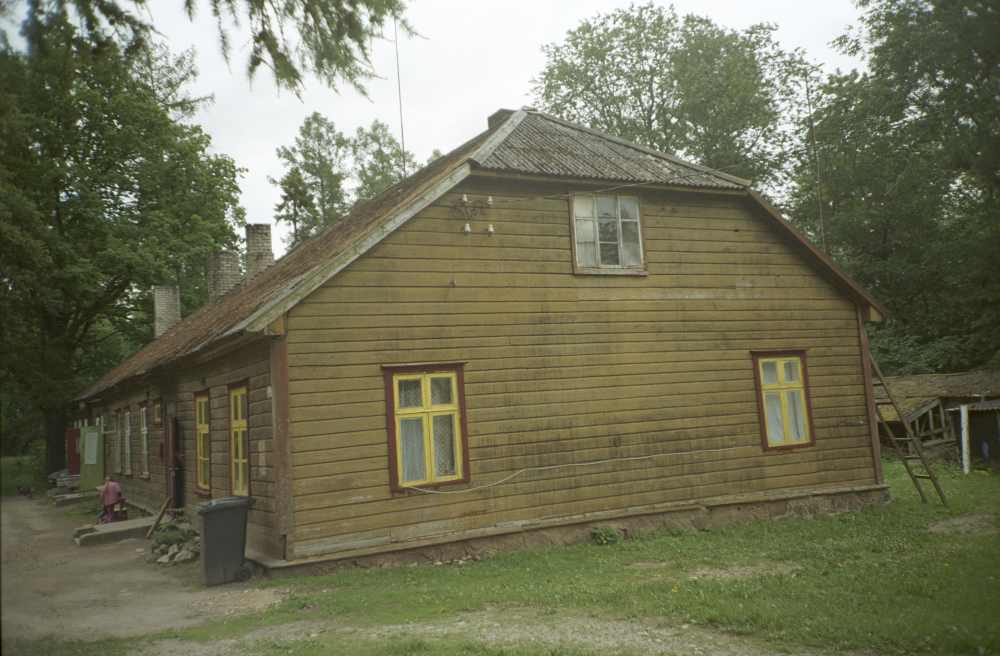 Tusti mõisa härrastemaja
